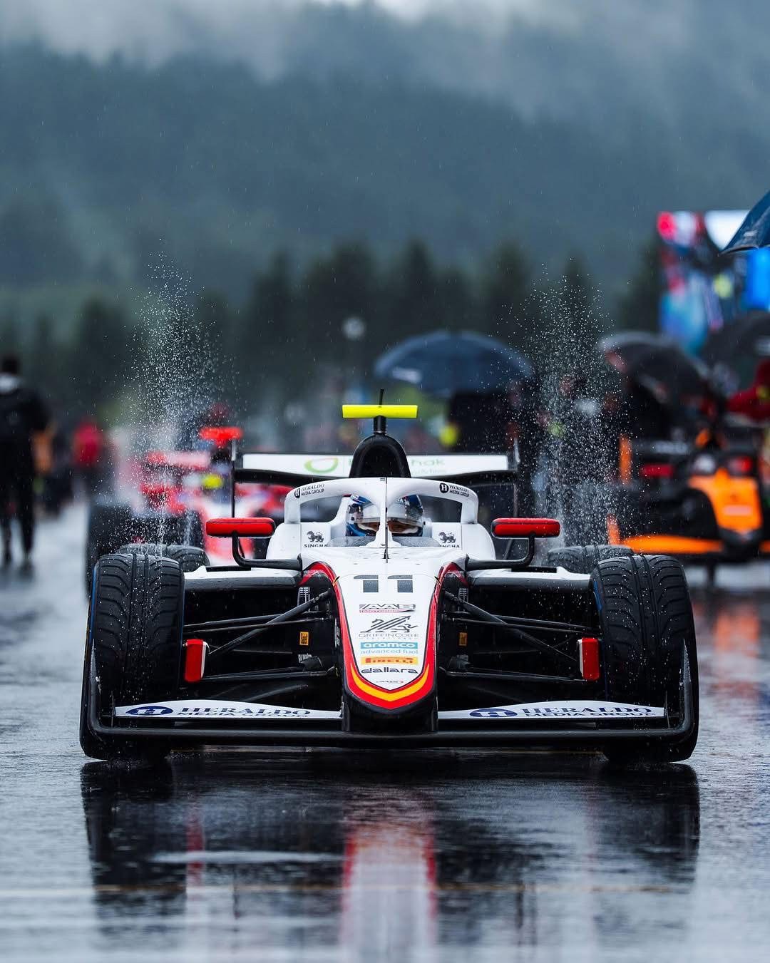 “เติ้น ทัศนพล” ฟอร์มแรงไม่พัก! คว้าอันดับ 6 เก็บแต้มสำคัญในศึก FIA Formula 3 Championship 2025 – Round 8