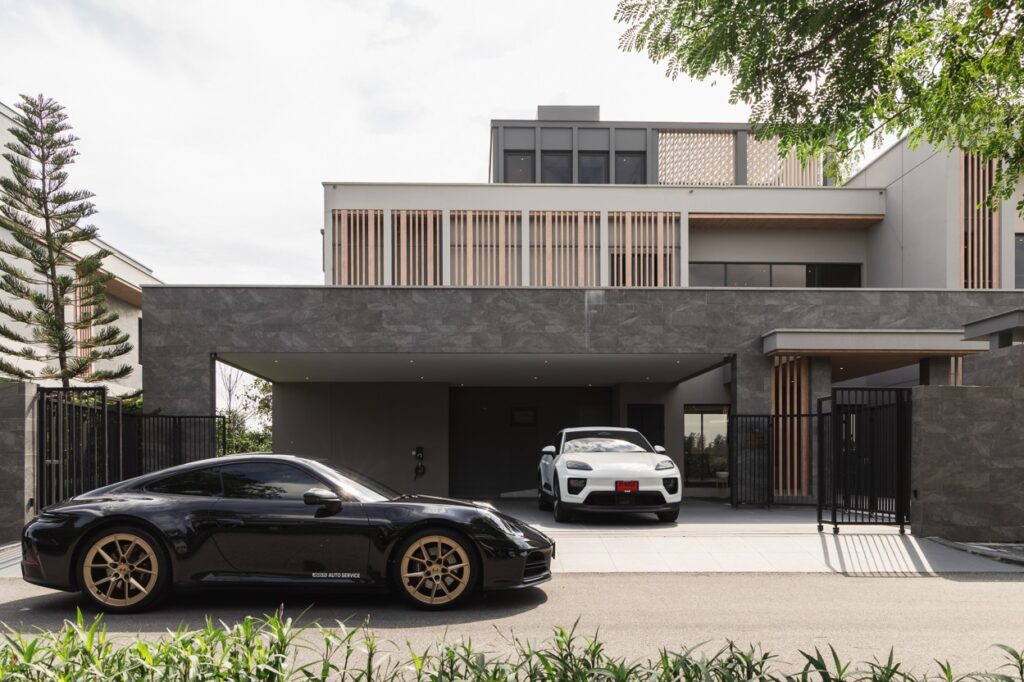 Test drive at lake legend