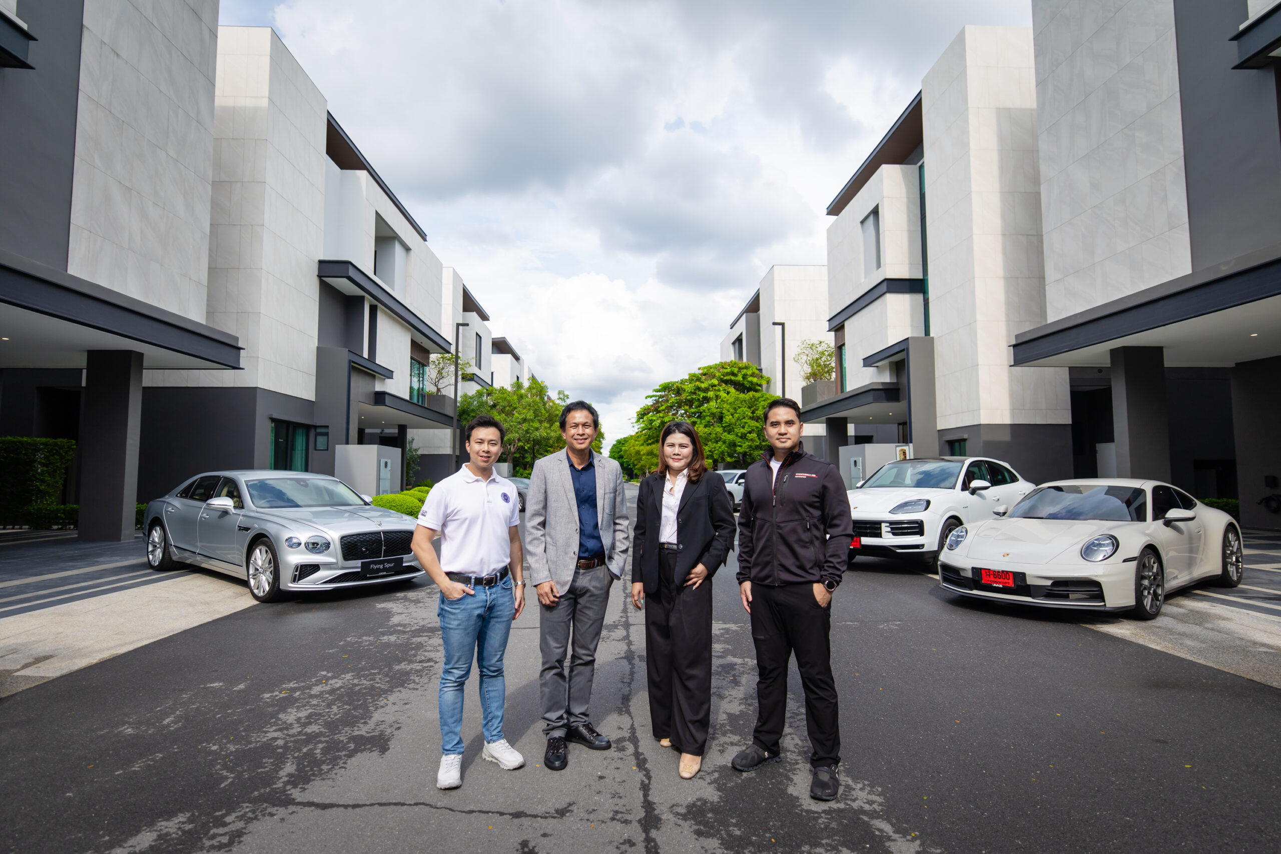AAS Group ร่วมกับ AssetWise เชื่อม Porsche และ Bentley สู่ประสบการณ์ Luxury Living ที่ The Honor Yothinpattana